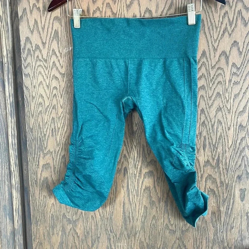 Green lulu topped leggings 6